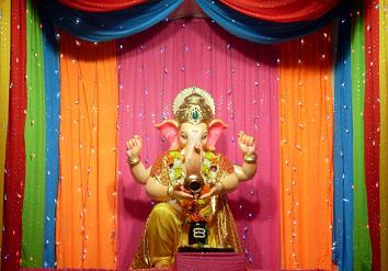 Nagpur wholesale decoration market / artificial flower wholesale market /  Ganpati shaadi decoration | laptop, Nagpur, mobile phone, Ganesha | Nagpur  wholesale decoration market / artificial flower wholesale market / Ganpati  shaadi