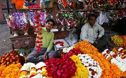 Bring In The Ganpati Utsav With Affordable Decorations From These Markets  In The City | WhatsHot Pune